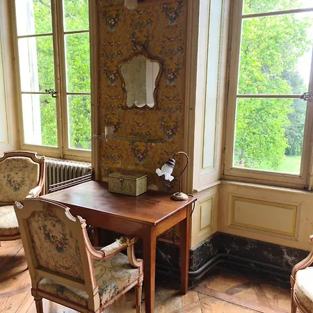 Сasa de vacaciones Chateau De Barral - Piscine Privée