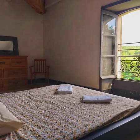 Сasa de vacaciones Chateau De Barral - Piscine Privée